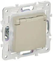 Розетка 1-м SKANDY 16А IP44 с заземл. защ. шторки с крышкой SK-R11B беж. IEK SK-R16-16-44-K10