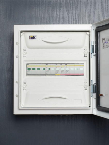 Ограничитель перенапряжения ОПС1-C 2P IEK MOP20-2-C